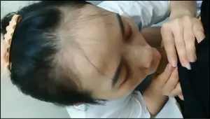 Em gái quảng nam lén lút liếm mút cho thằng bồ trong phòng tắm