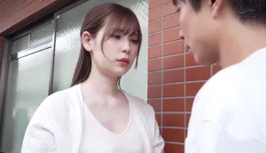 ông chồng tẻ nhạt, bà xã nhận ra cậu thanh niên hàng xóm tốt hơn